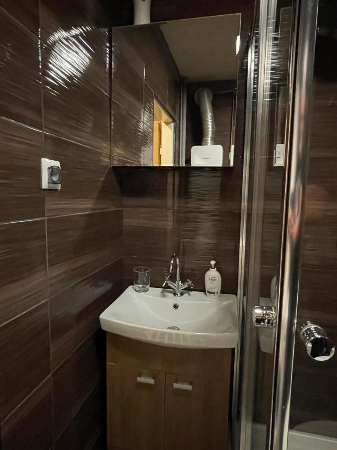 Przystanek Katowice Brynowska 55A Apartman Kültér fotó
